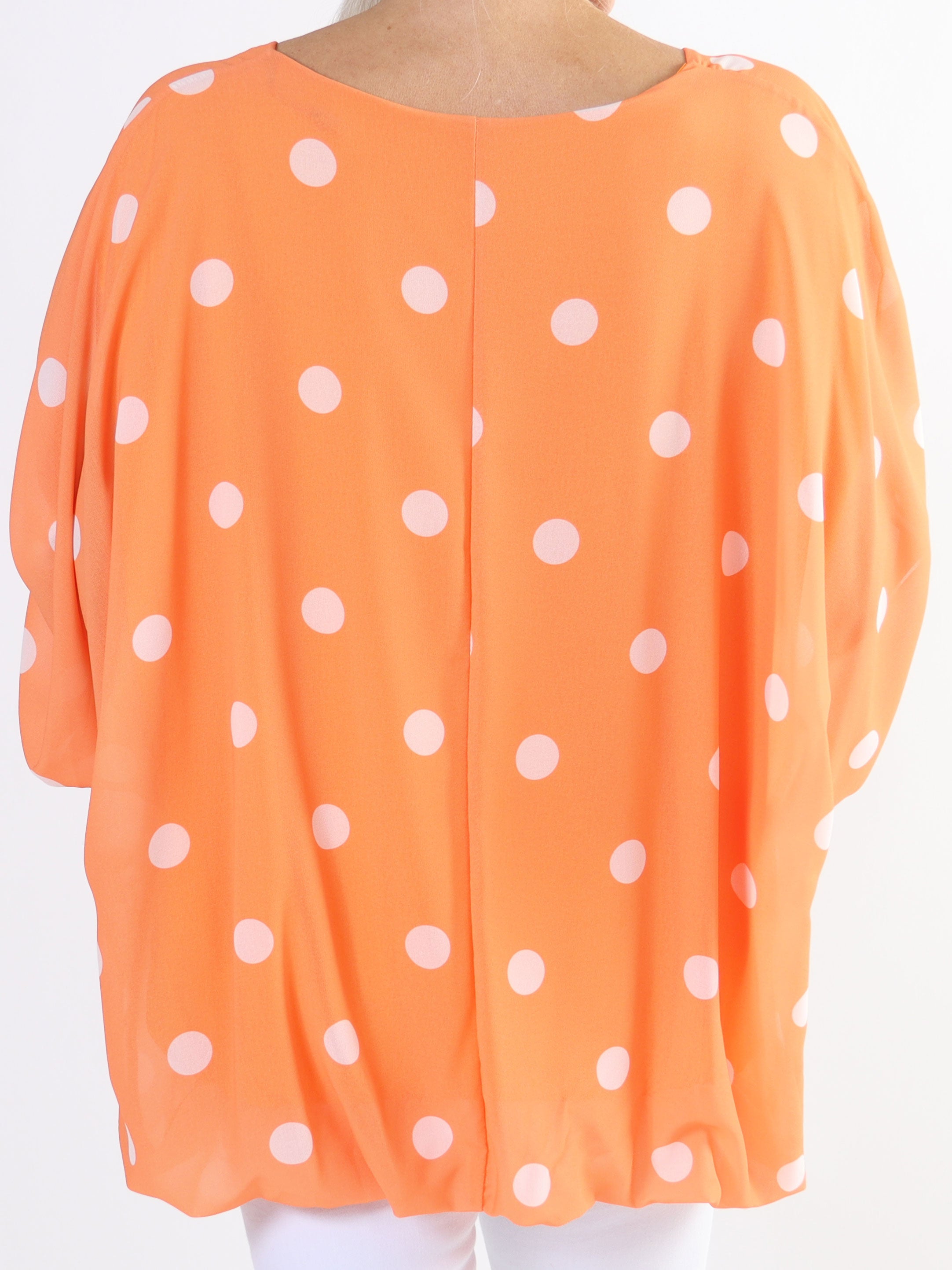 Destiny Dot - Plus size bluse i chiffon med prikker